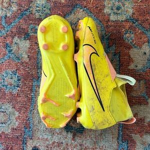 Nike zoom air soccer cleats